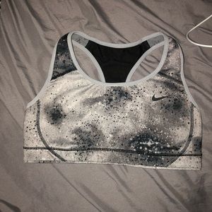 XS Nike dri-fit sportsbra